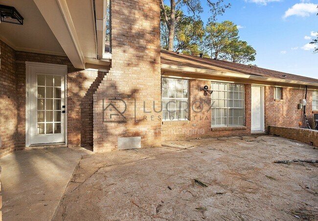 Foto del edificio - 816 Winthrop Cir