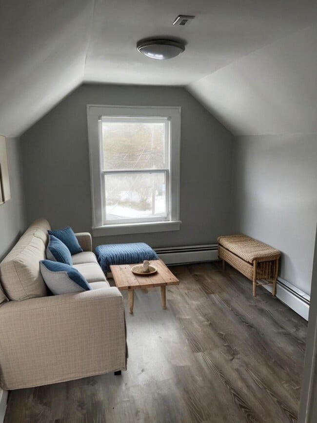 Foto del edificio - 58 Main Ave