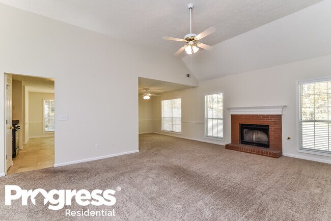 Foto del edificio - 725 Hunters Ln