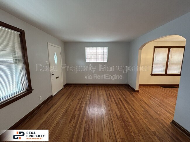 Foto del edificio - 6653-6655 Lansdowne Ave