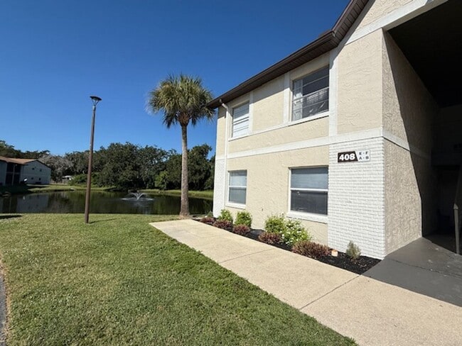2bedroom 2bath updated end unit condo on s... - 2bedroom 2bath updated end unit condo on s...