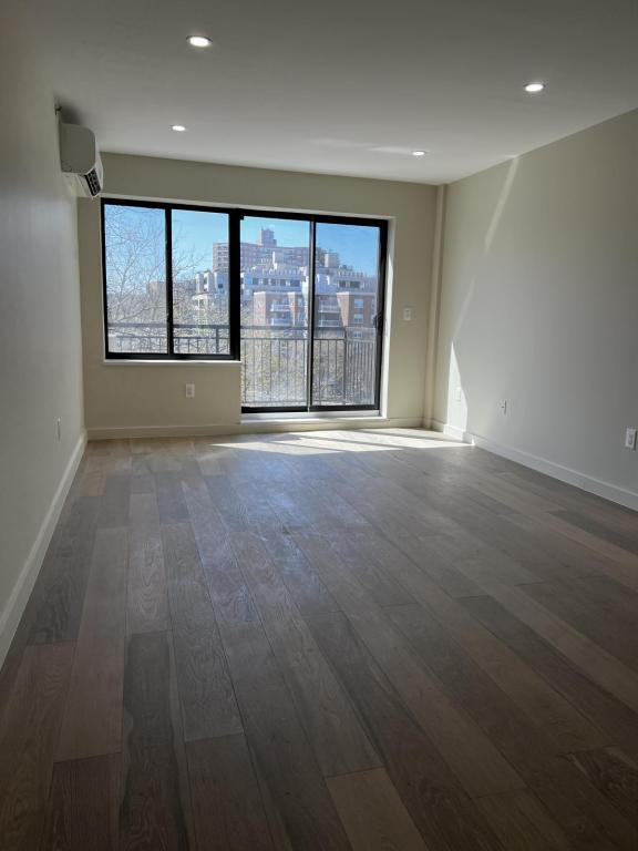 Foto principal - 3641 Johnson Ave