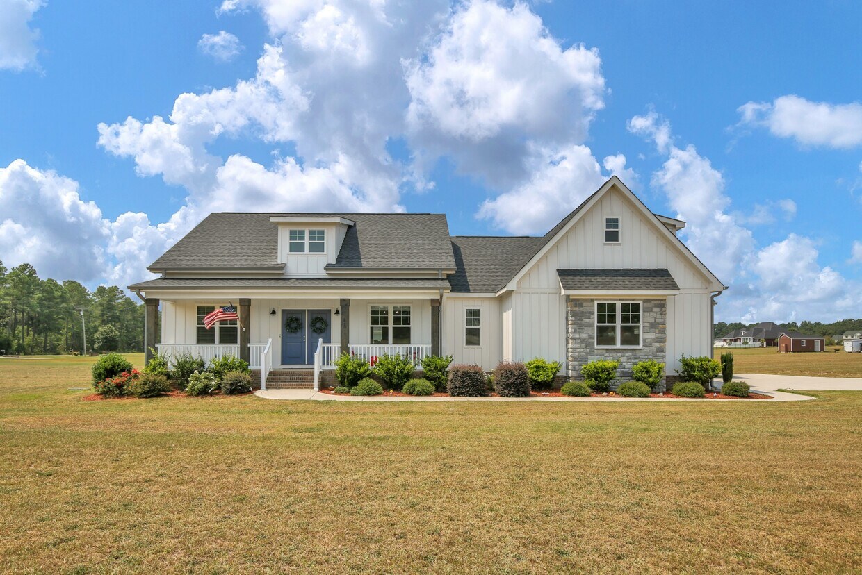 41 Fox Hills Ln, Stedman, NC 28391 House Rental in Stedman, NC