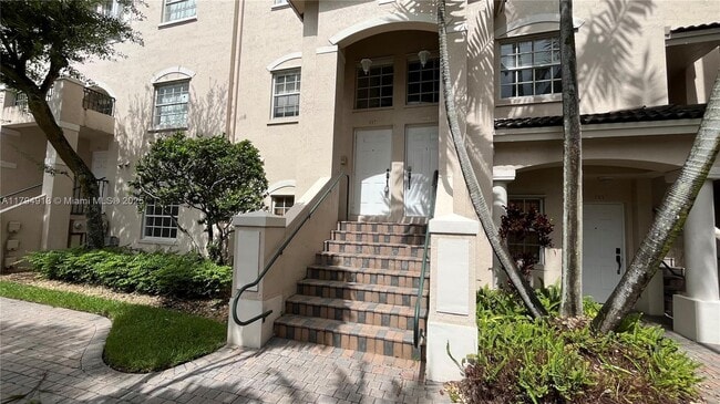 Building Photo - 5600 NW 114th Pl
