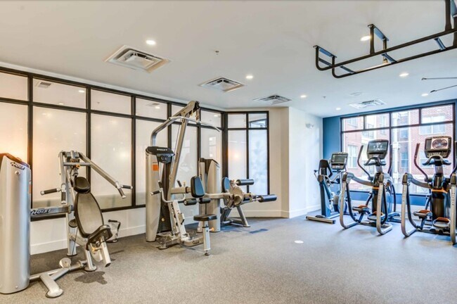 Foto del edificio - 218 14th St NW