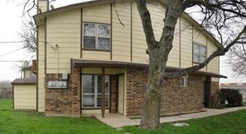 Primary Photo - Welcome to 3001 Lake Rd. Unit A!