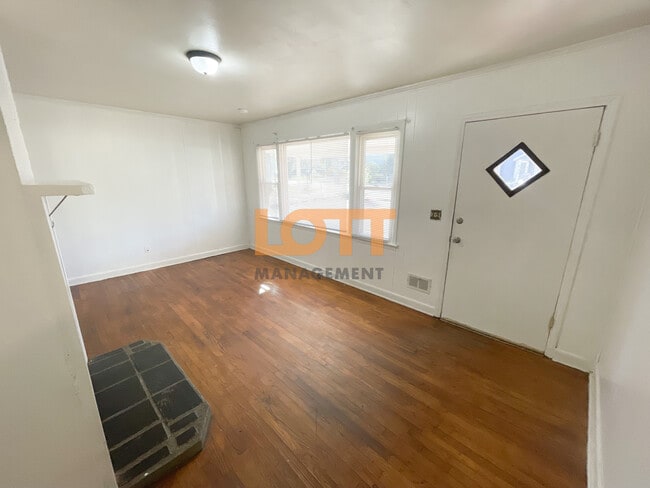 Foto del edificio - 42 West Ave