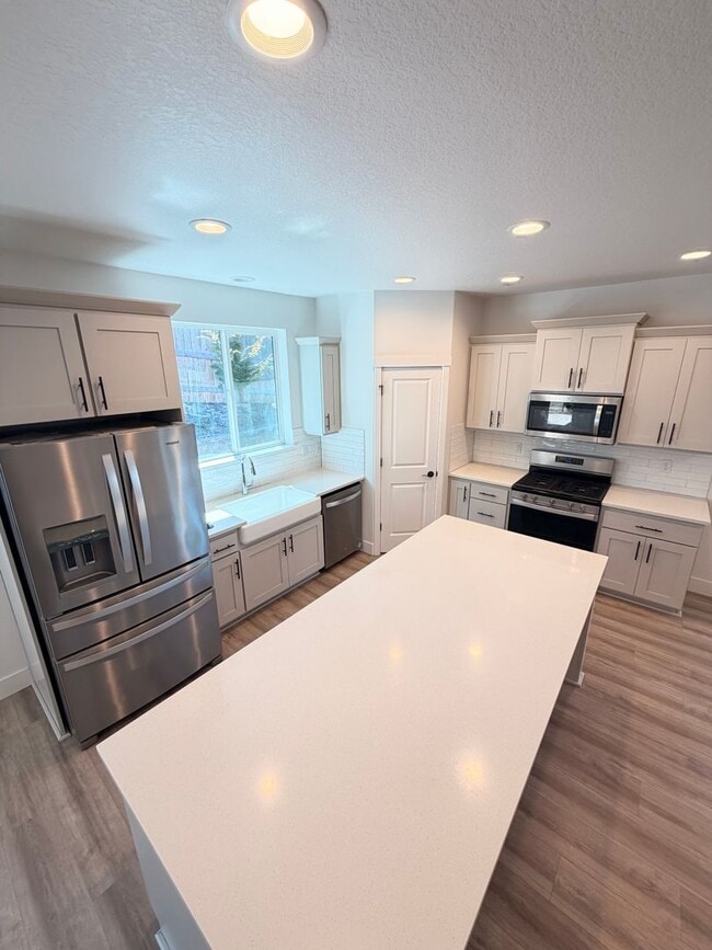 Building Photo - 3481 Snowberry Rd