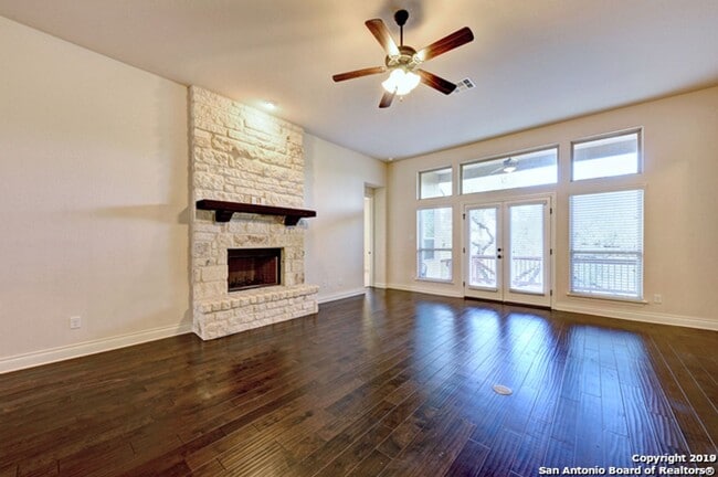 Building Photo - 4 Bedroom 3 1/2 Bath Prospect Creek at Kin...