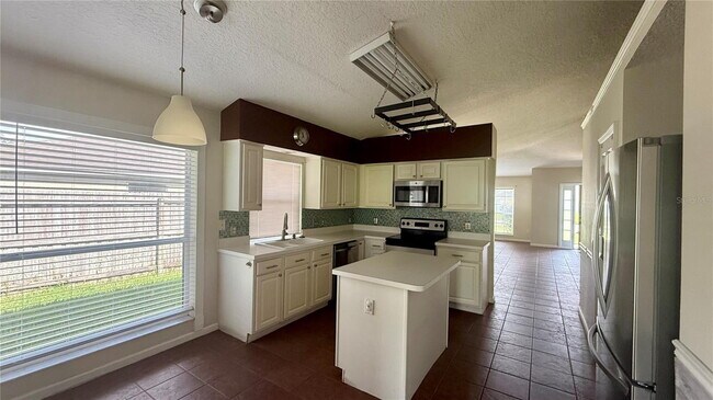 Foto del edificio - 3227 Heron's Point Cir