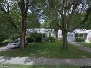 Building Photo - 1227 E Harrison St