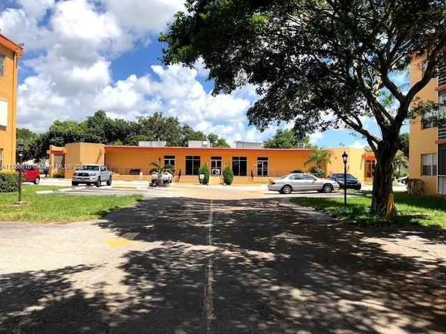 Foto principal - 4314 NW 9th Ave