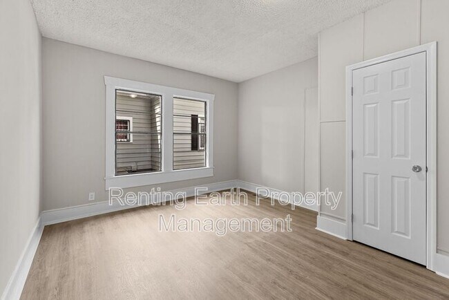 Foto del edificio - 1657 Lee Ave SW