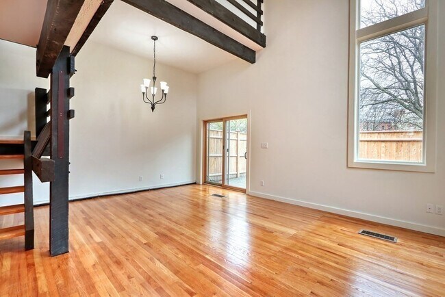 Foto del edificio - 12 Lilac Ct