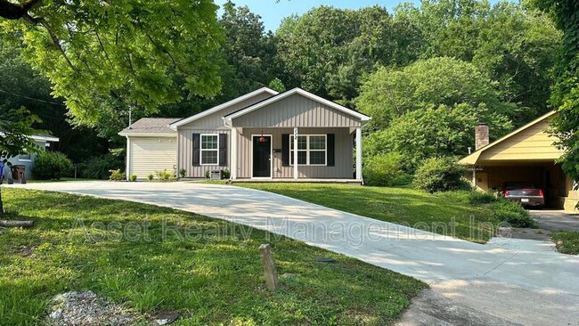 Building Photo - 112 Bennett Ln