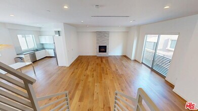 Building Photo - 1715 Armacost Ave