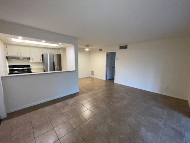 Foto del edificio - 822 NW Fork Rd