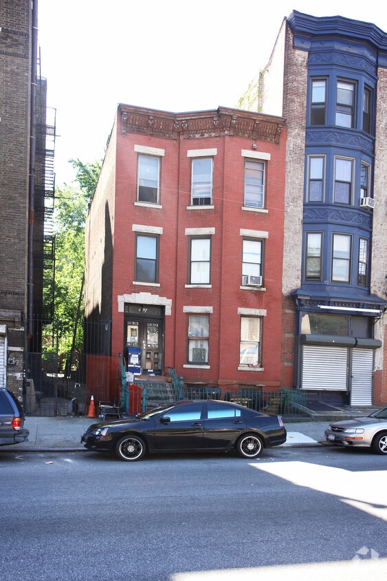 Primary Photo - 461 4th Ave