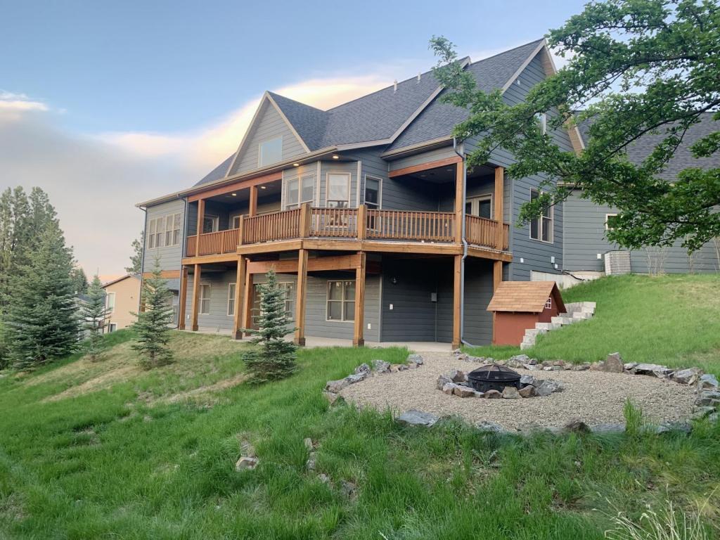 960 Strawberry Drive House Rental in Helena, MT