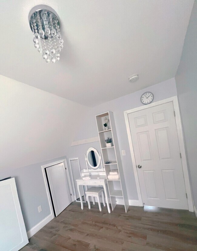 Foto del edificio - 8 Hecla St