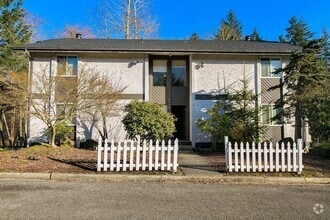 Building Photo - 6106 NE 192nd Pl