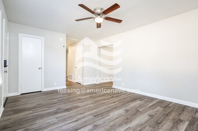 Foto del edificio - 917 Patricia Dr