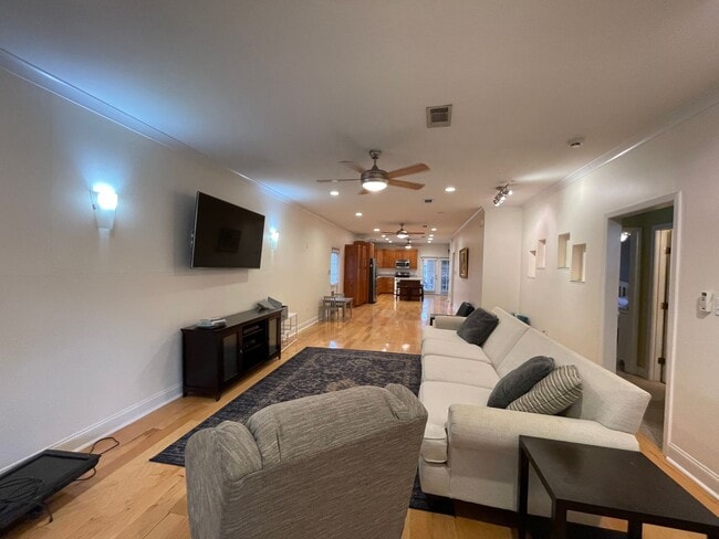 Building Photo - 3 Bedroom House in Port Allen
