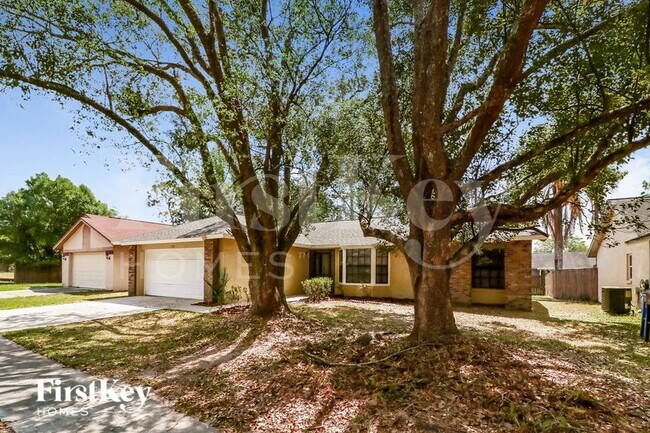 Building Photo - 1907 Landside Dr