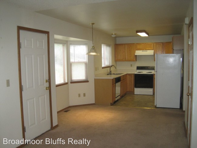 Building Photo - 3230 Lally Rook Ct