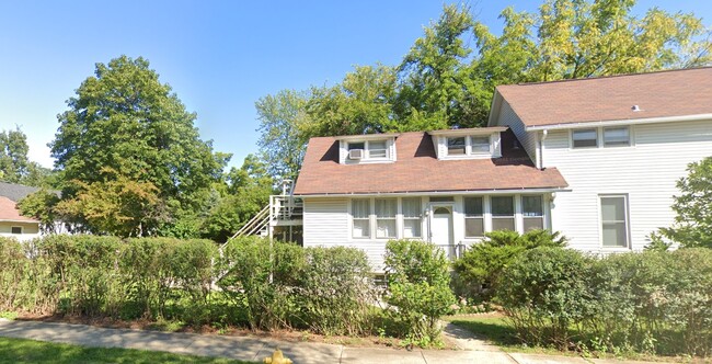 Building Photo - 5425 Webster St