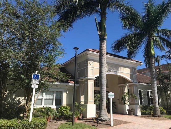 Foto del edificio - 5920 W Sample Road 207
