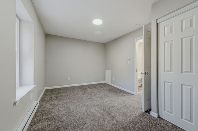 Building Photo - 2 bedroom one bath townhouse in Wilmington