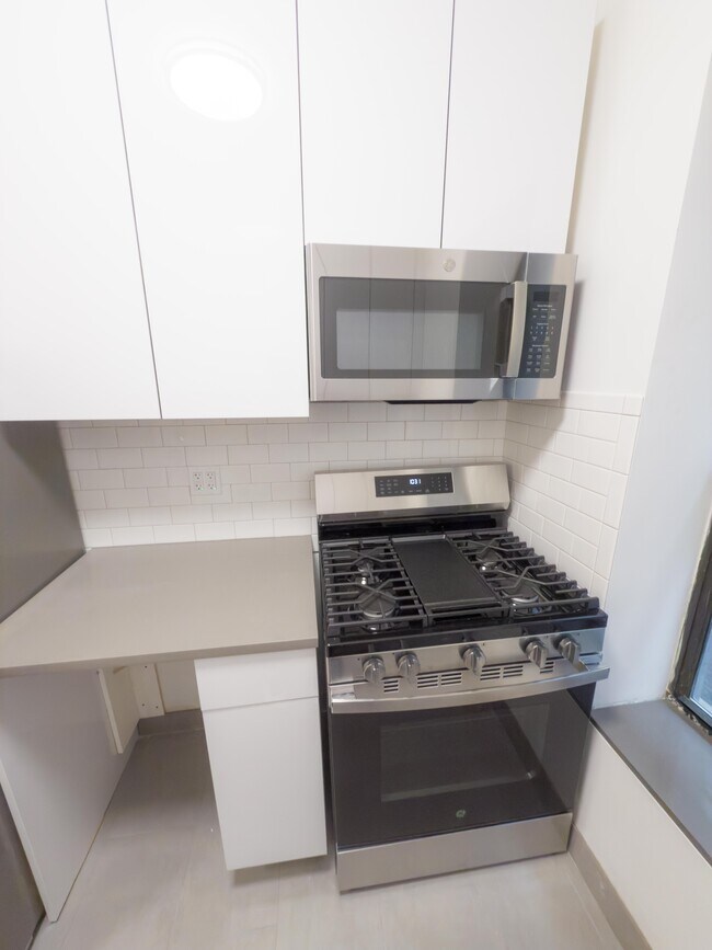 Interior Photo - 502-504 Amsterdam Avenue