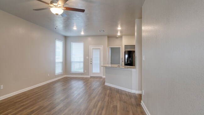 Building Photo - 2208 John Ross Ct