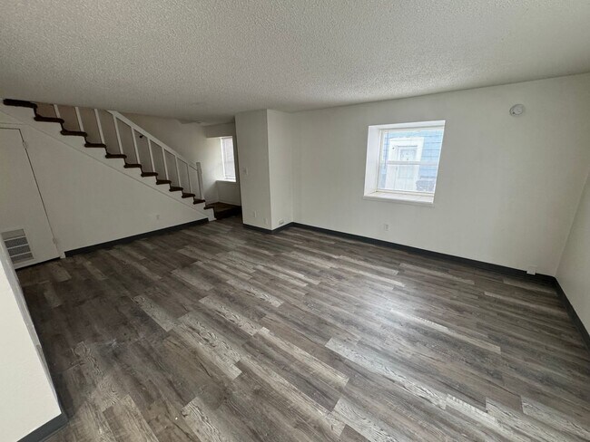 Foto del edificio - 2445 Verde Dr