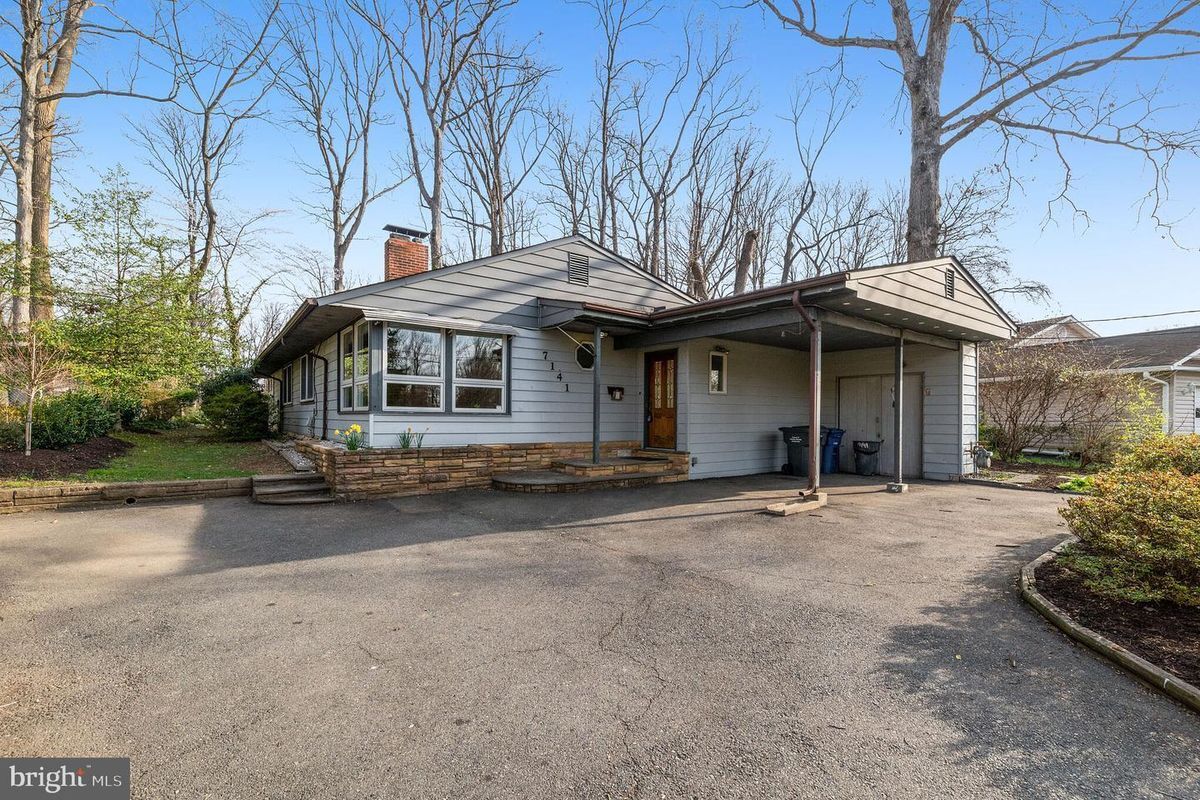 Foto principal - 7141 Oak Ridge Rd