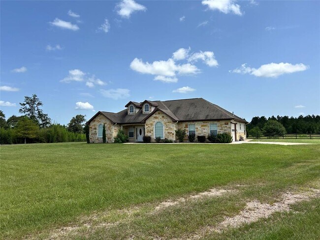 Foto del edificio - 6814 Millstone Dr