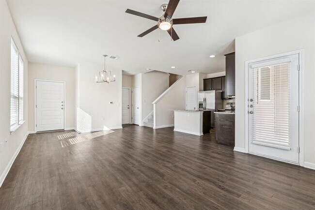 Foto del edificio - 6013 Steep Cactus Trail