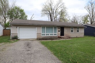 Building Photo - 5865 E 46th St