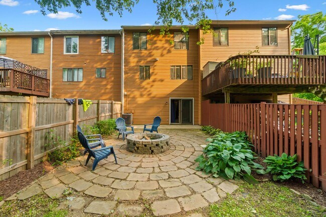 Foto del edificio - Broadneck Schools! Updated 3 Bedroom 3 Lev...
