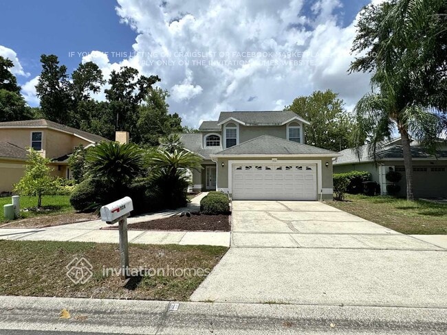 Building Photo - 724 Silver Birch Pl