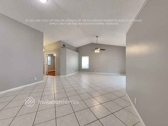 Foto del edificio - 10113 Oak Bark Ln