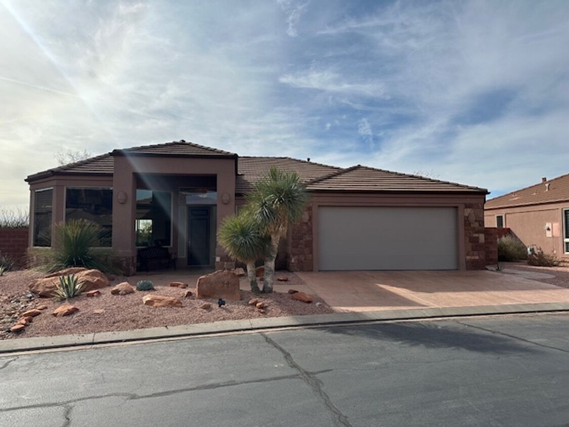 Primary Photo - Copper Canyon Home with Incredible Views