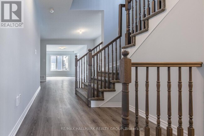 Building Photo - 26 Pewee Pl