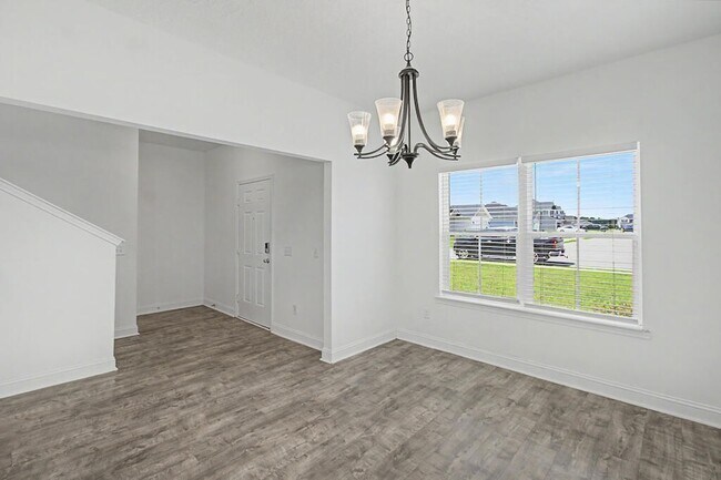 Building Photo - 40 Rimes Ave SE