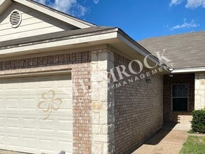 Building Photo - 808 Quarter Horse Trail
