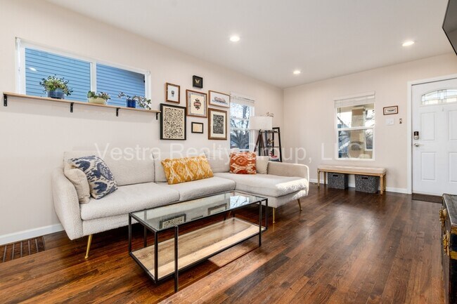 Foto del edificio - 1560 Ulster St