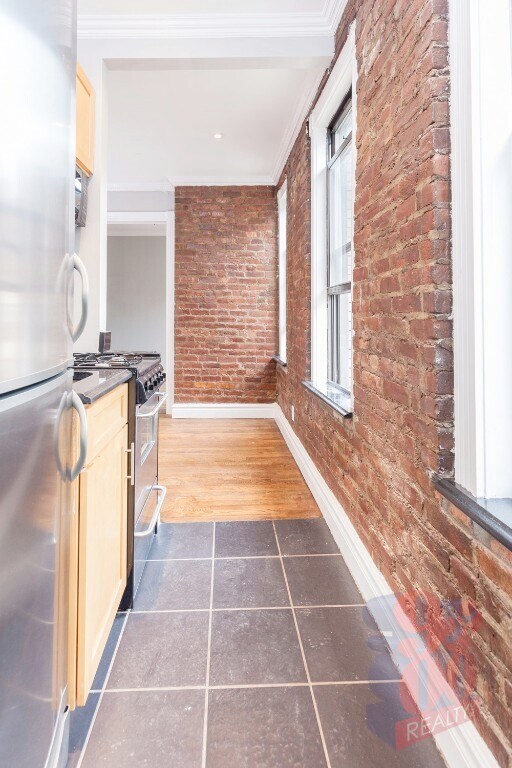 Foto del edificio - 416 E 13th St