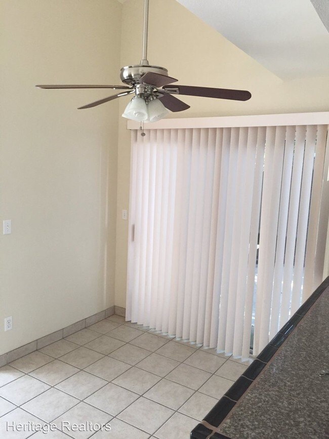 Foto del edificio - 1189 Cherry Ln