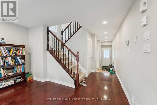 Building Photo - 111 Tacom Cir